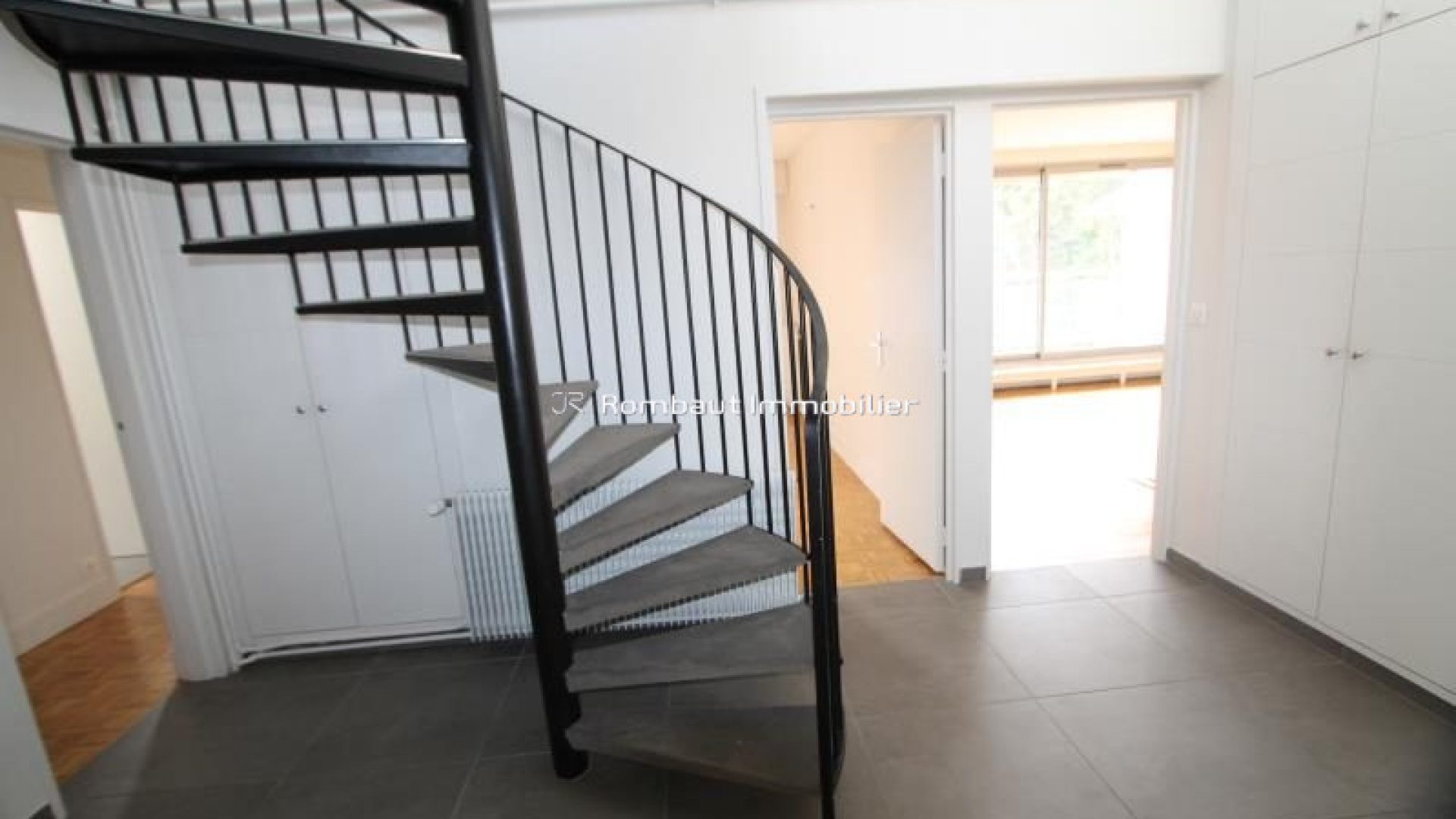 1720173847_LA2721_5_original