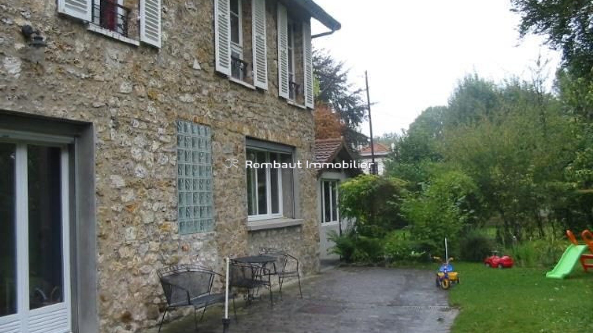 1720175637_LM2065_11_original