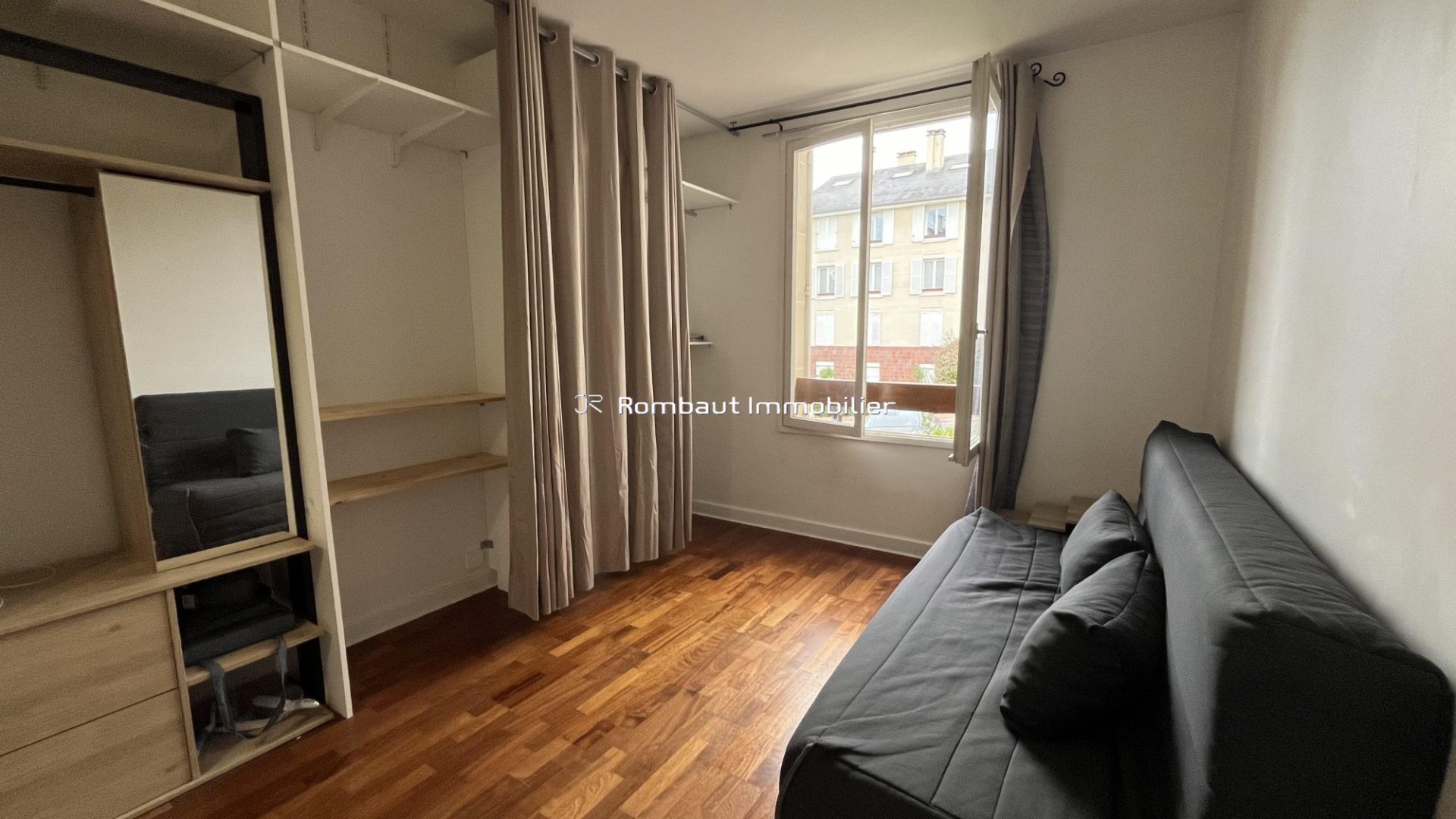 1725521576_LA4219_3_original