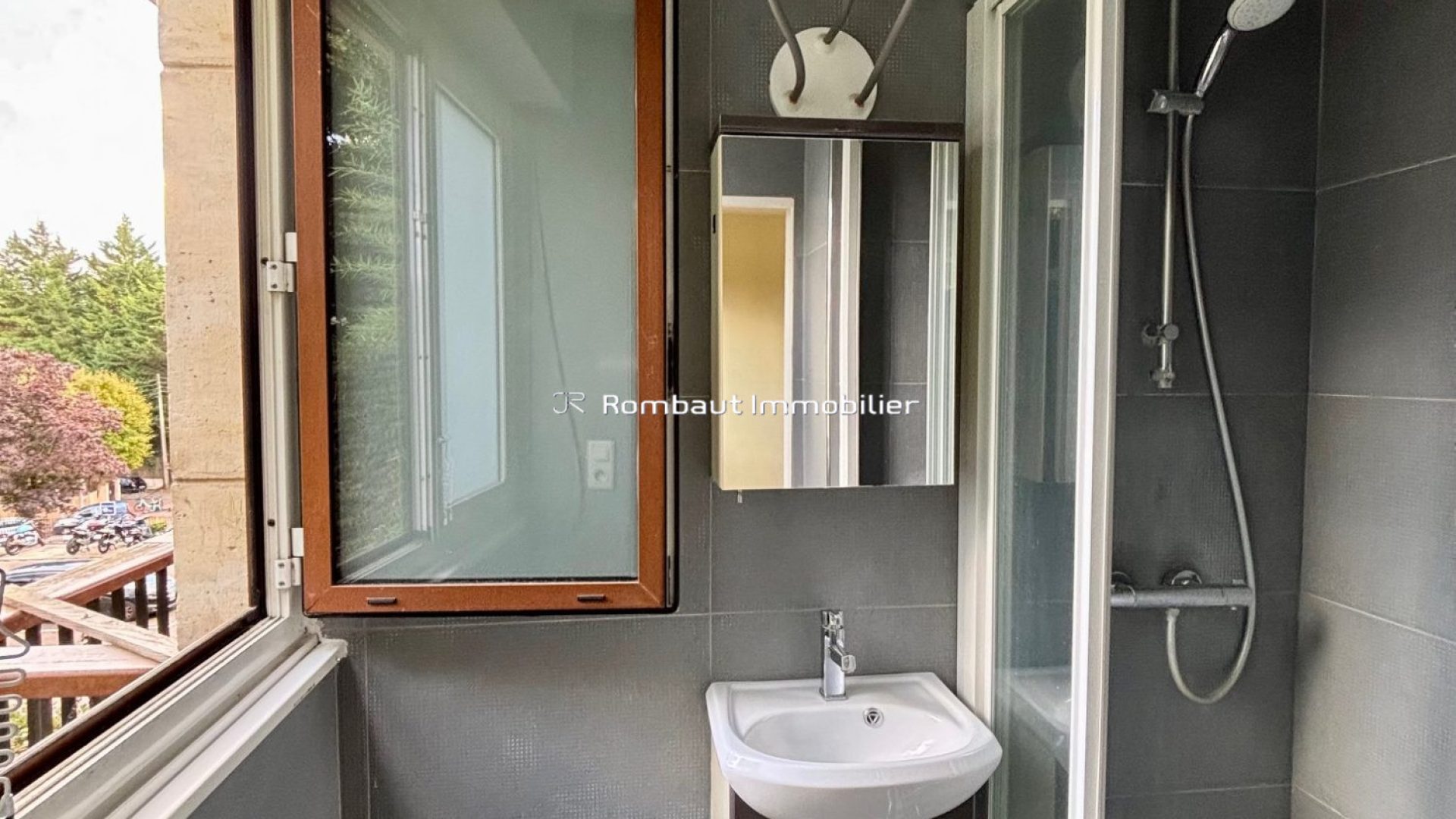 1757754651_VA6280_21_original