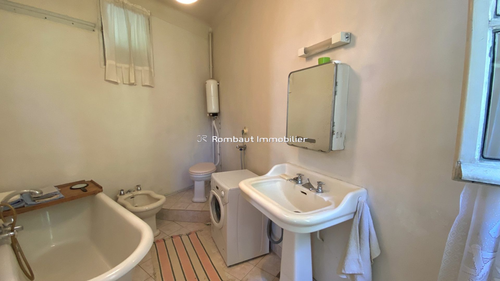 1761061903_VM3007_15_original