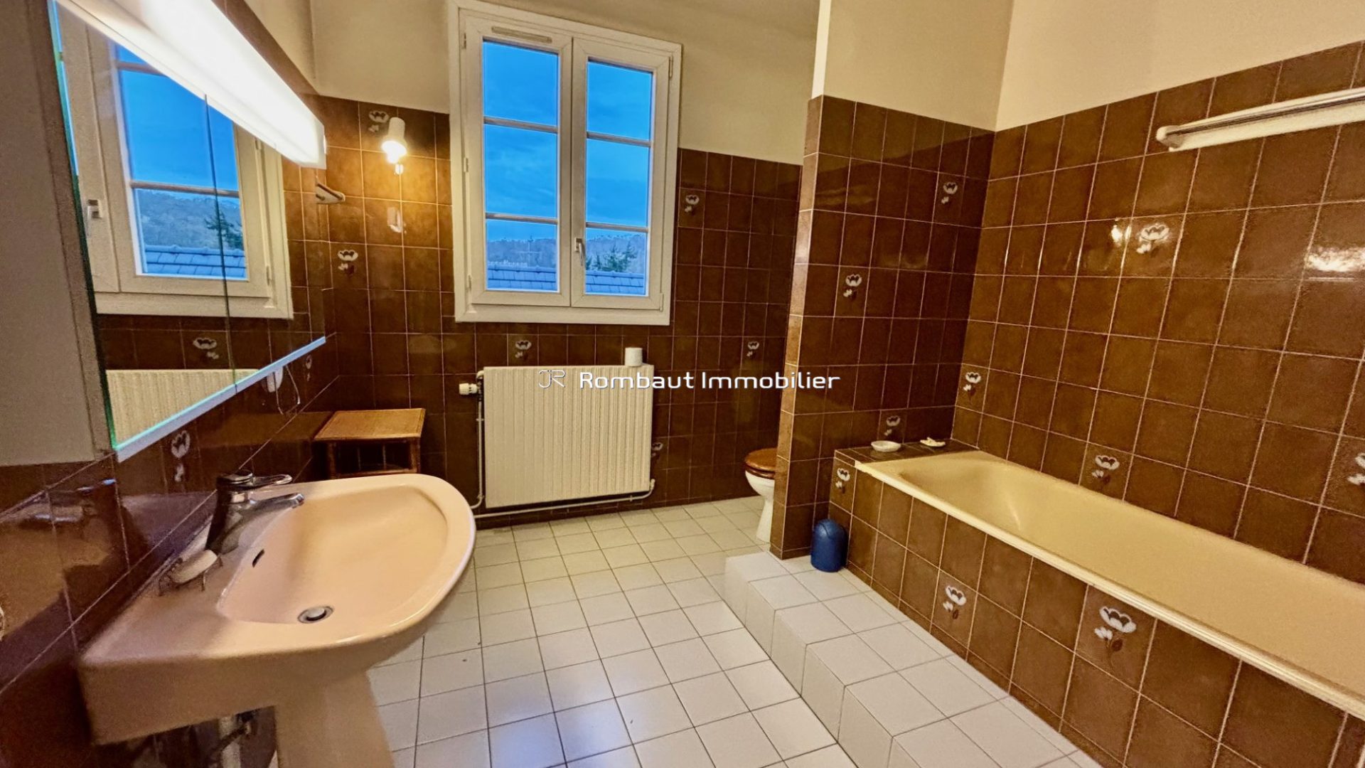 1763222095_VM3032_8_original