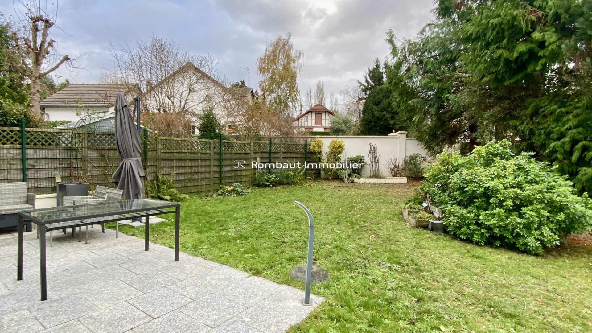 1764154186_VM3038_13_original