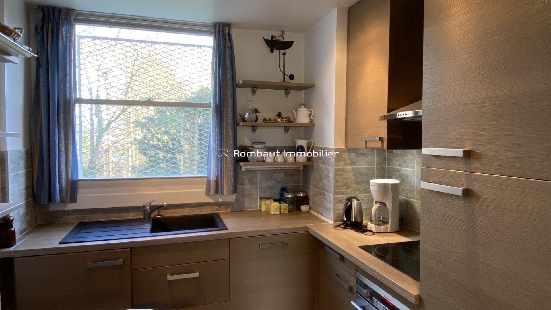 1764155404_VA6301_6_original