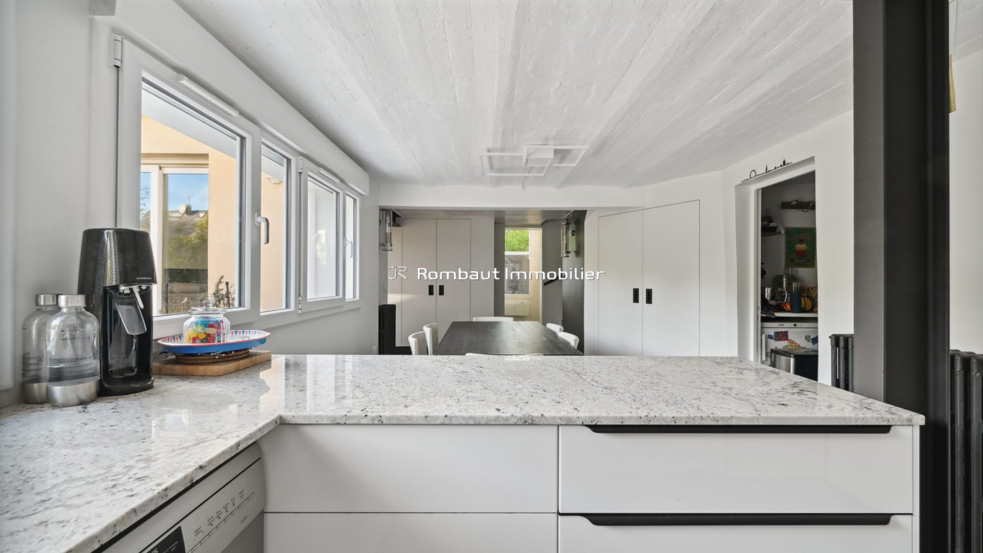 1766076607_VM3034_15_original