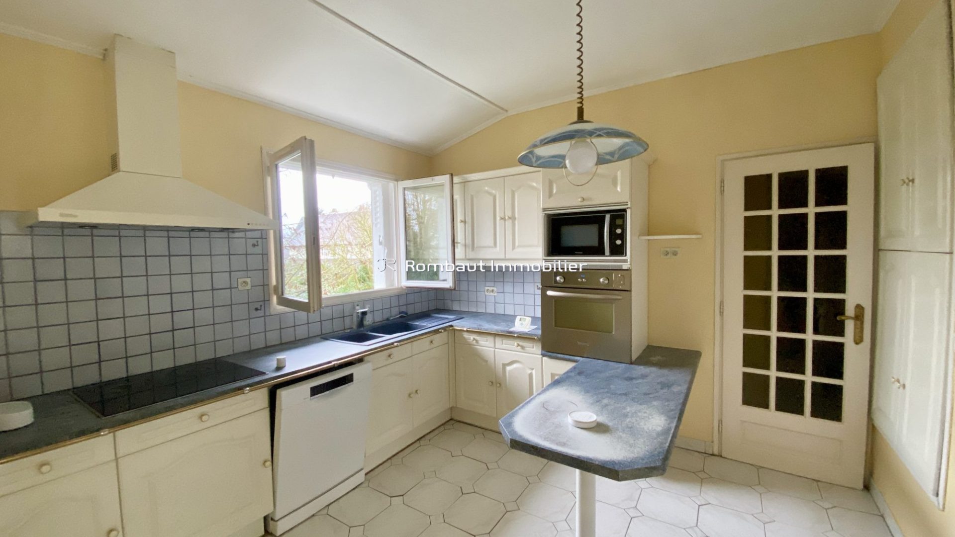 1767975456_VM2930_26_original