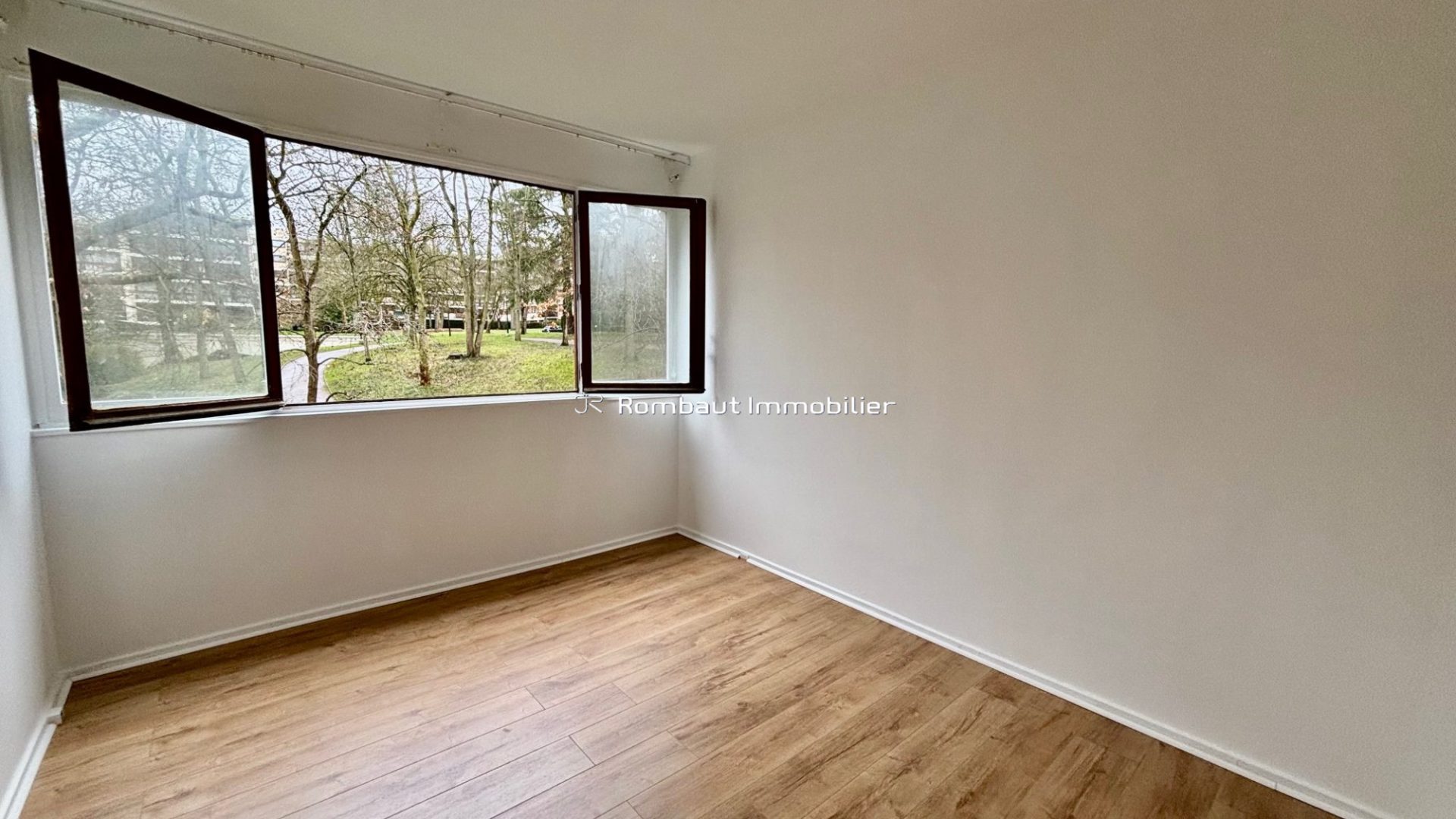 1771257465_LA6316_10_original