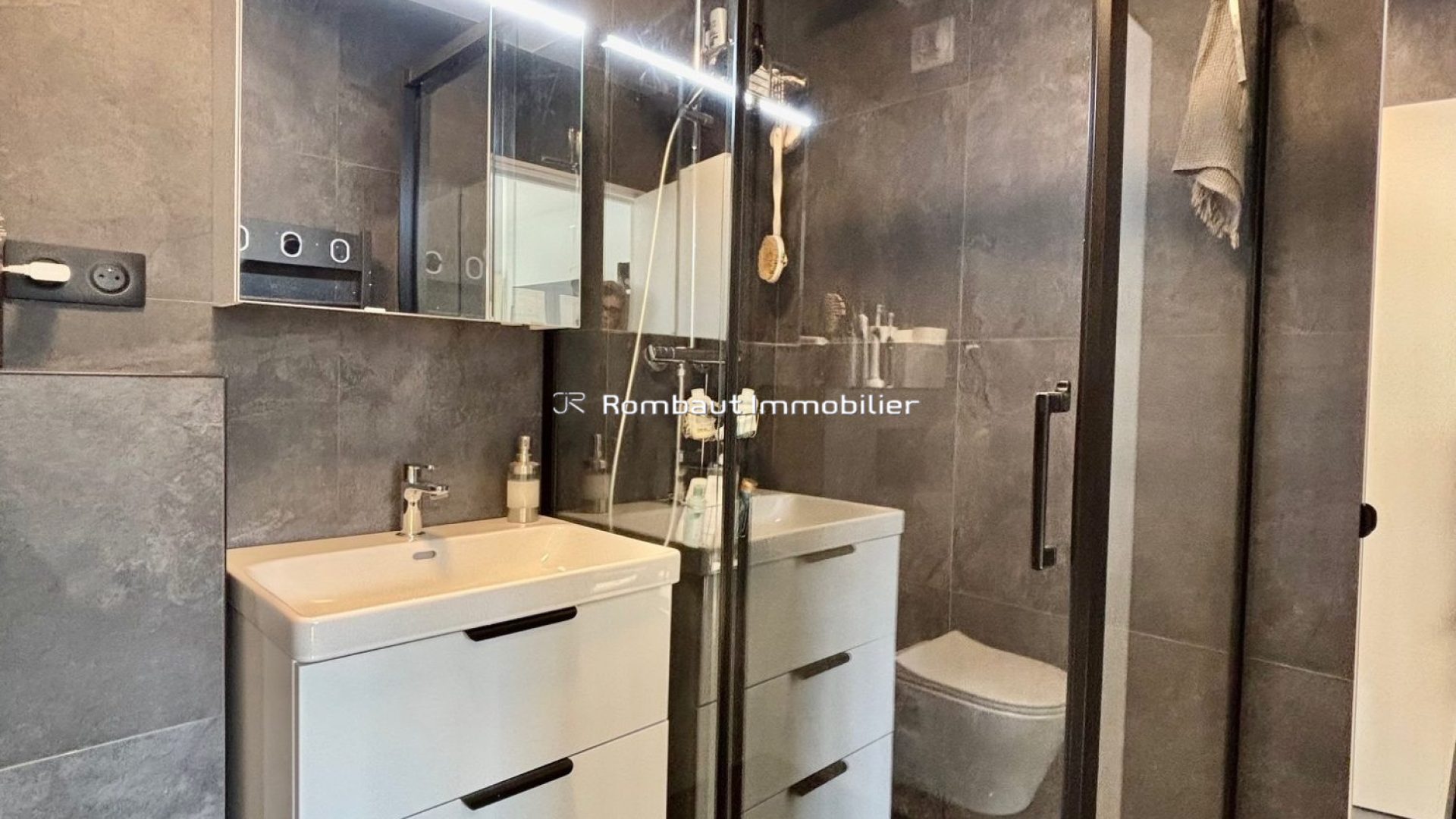 1771410999_VA6322_12_original