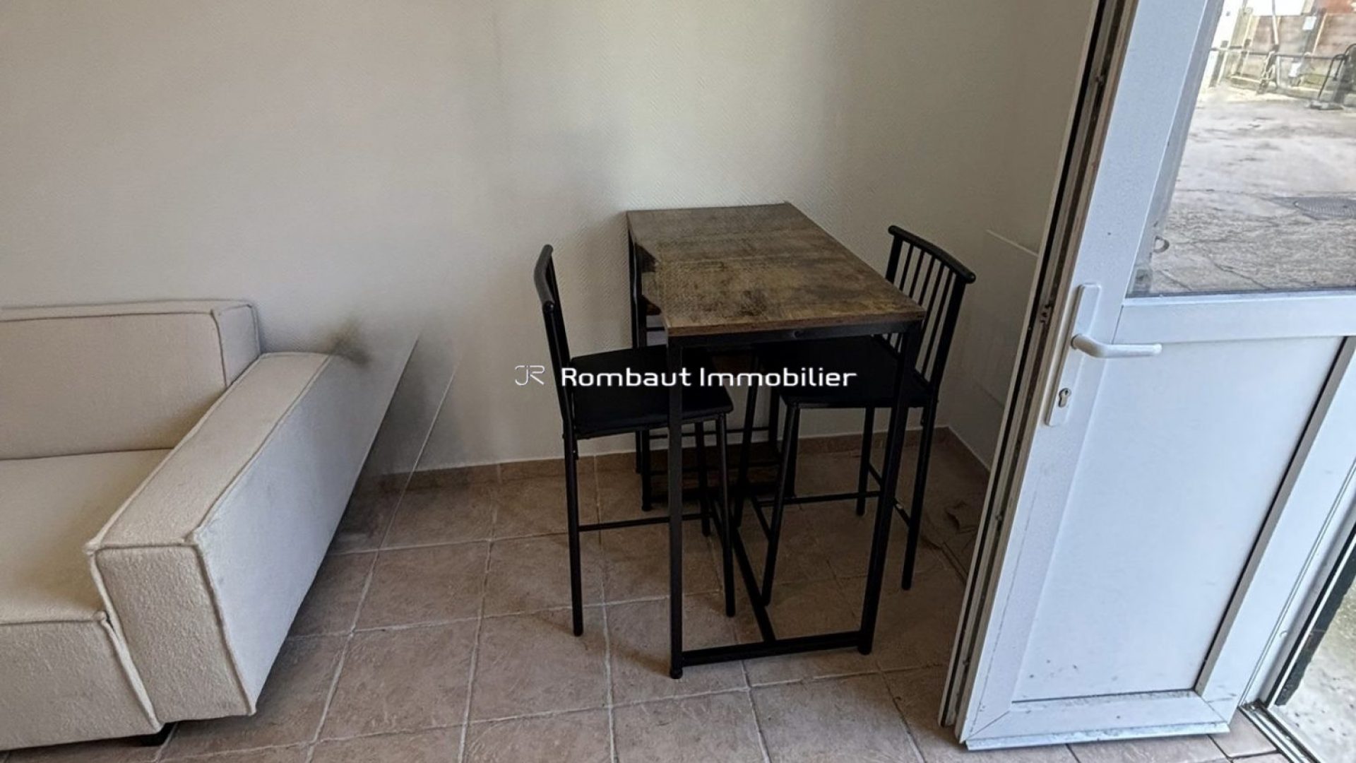 1771494346_LA6324_5_original