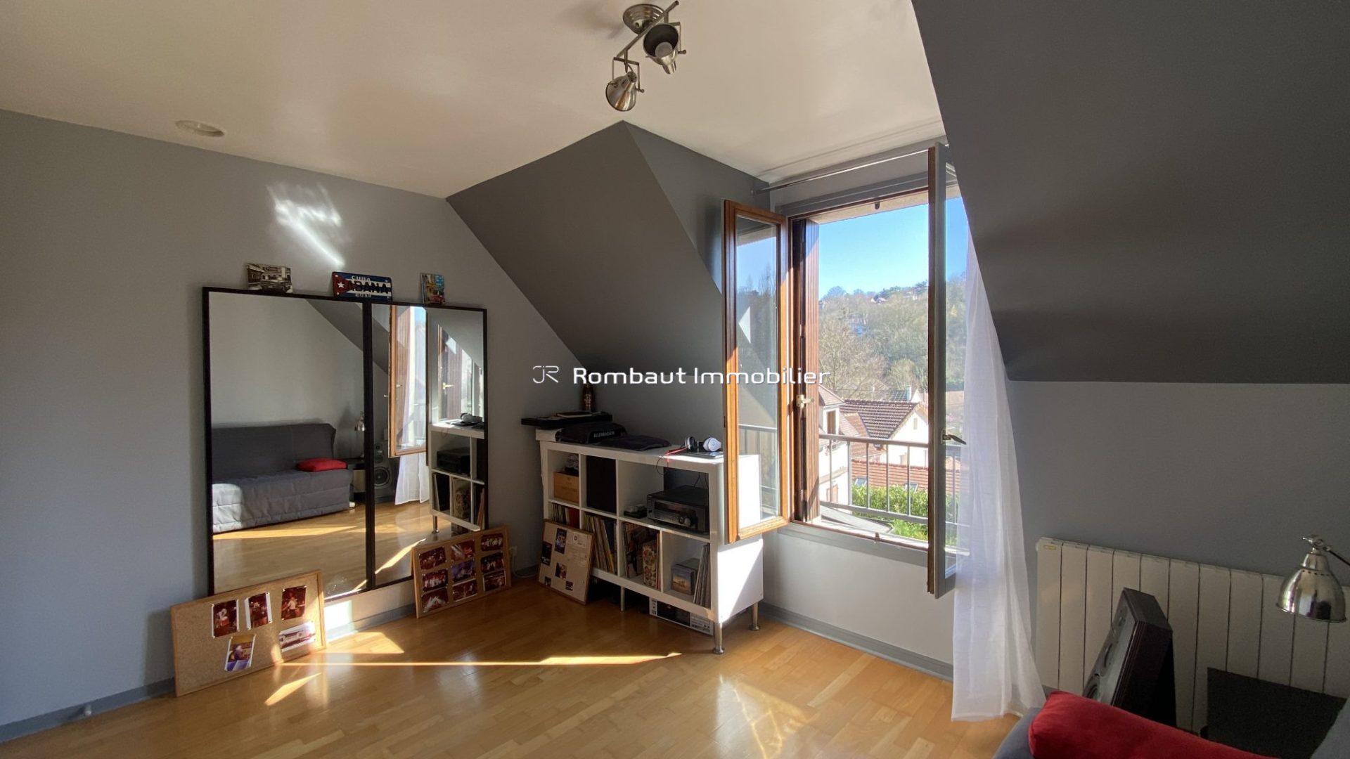 1773225936_VM3049_7_original