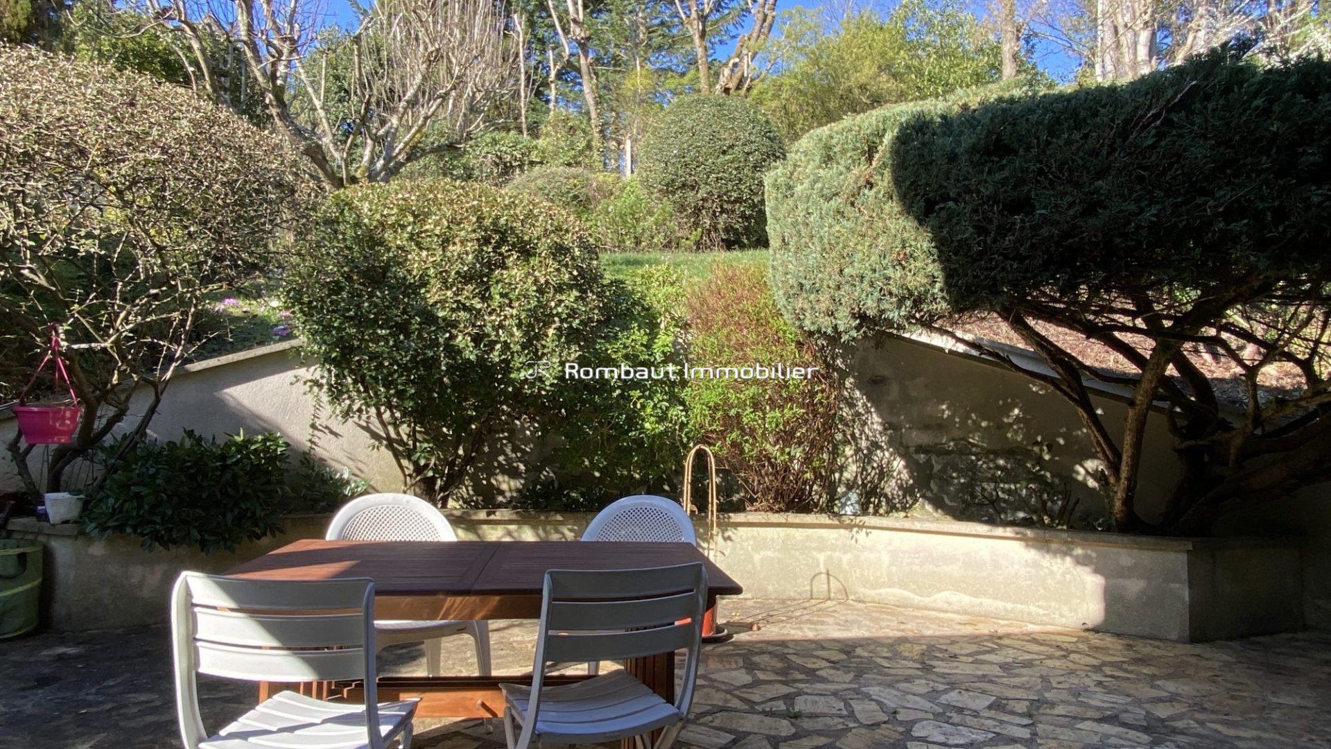 1773226096_VM3049_15_original