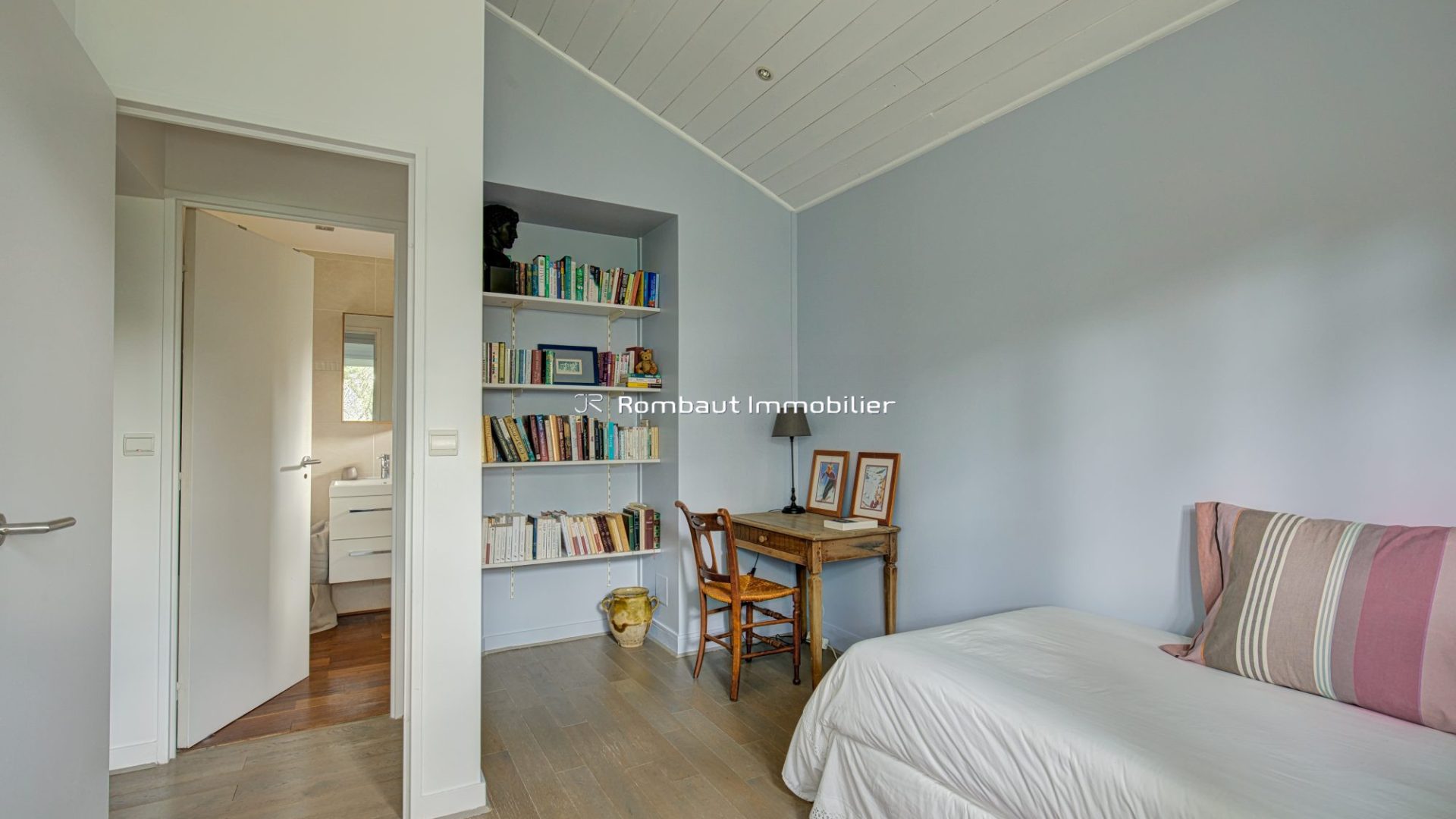 1773331748_VM3036_40_original