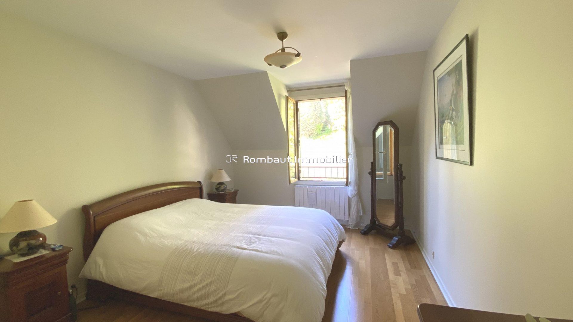 1773332801_VM3049_5_original