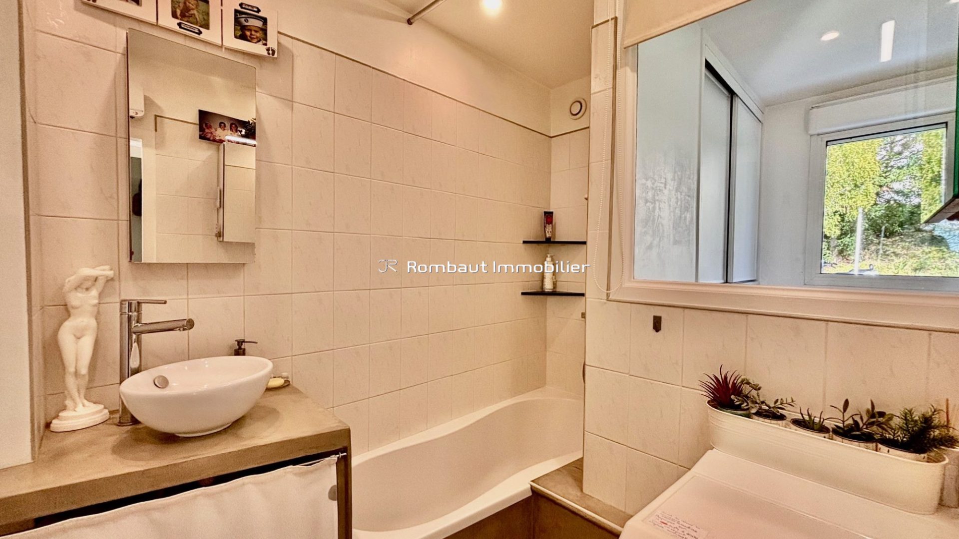 1773925425_VM3052_8_original