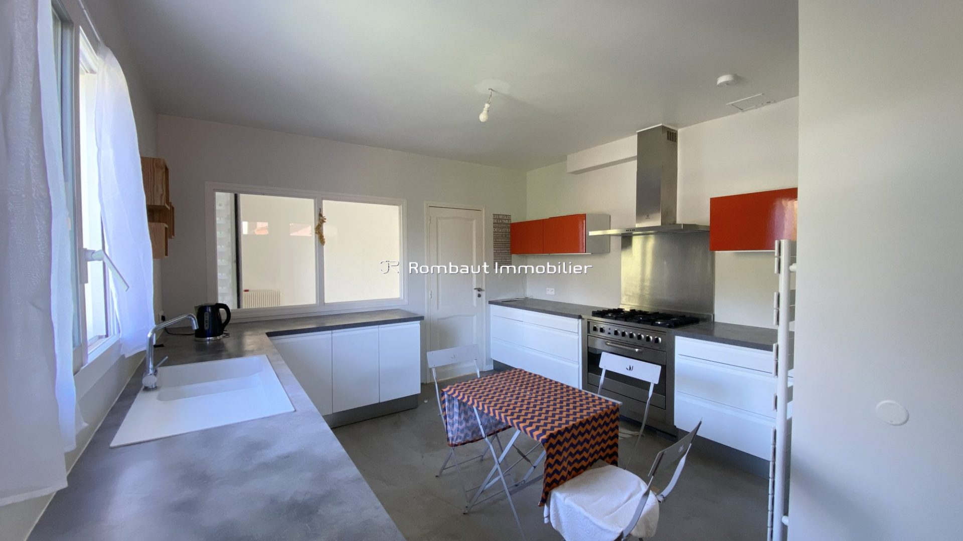 1774626324_VM3044_24_original