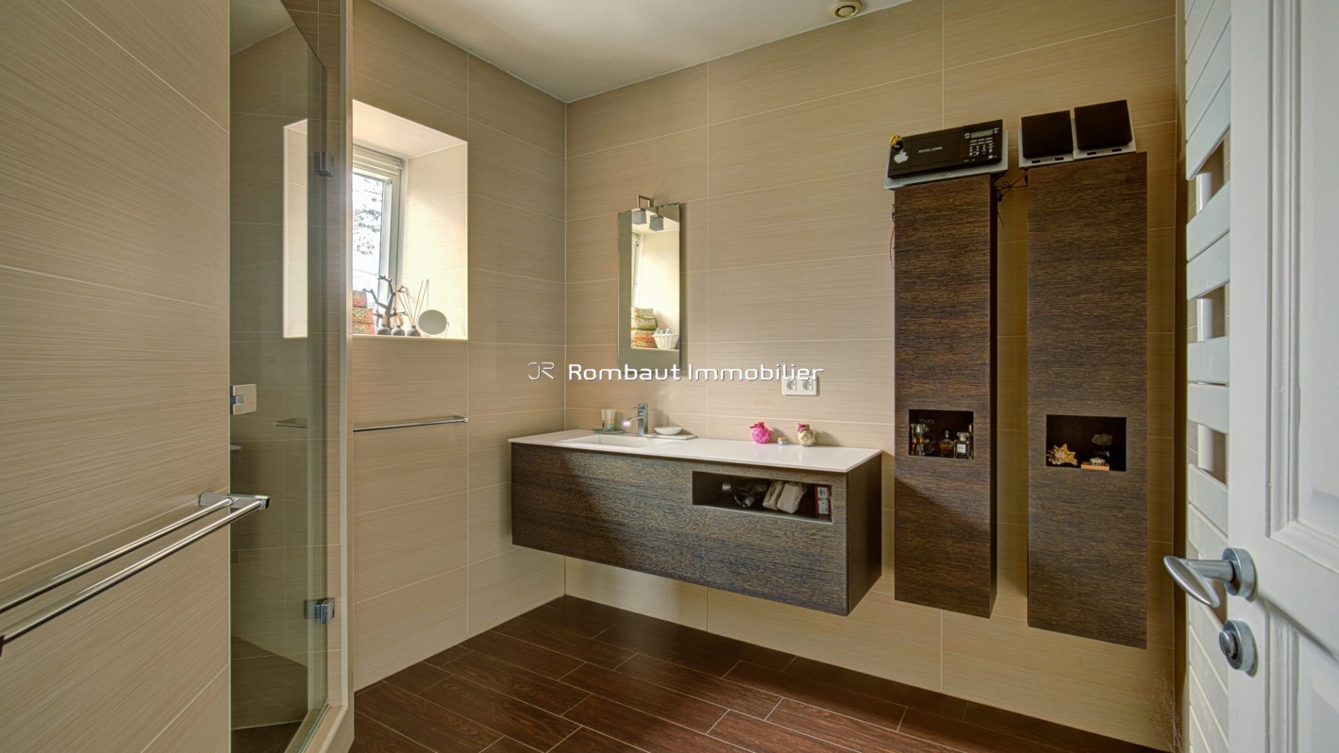 1775146255_VM3058_12_original