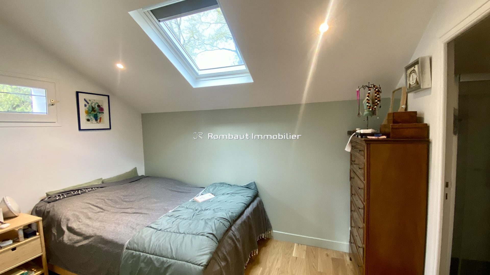 1775147140_VM3060_9_original