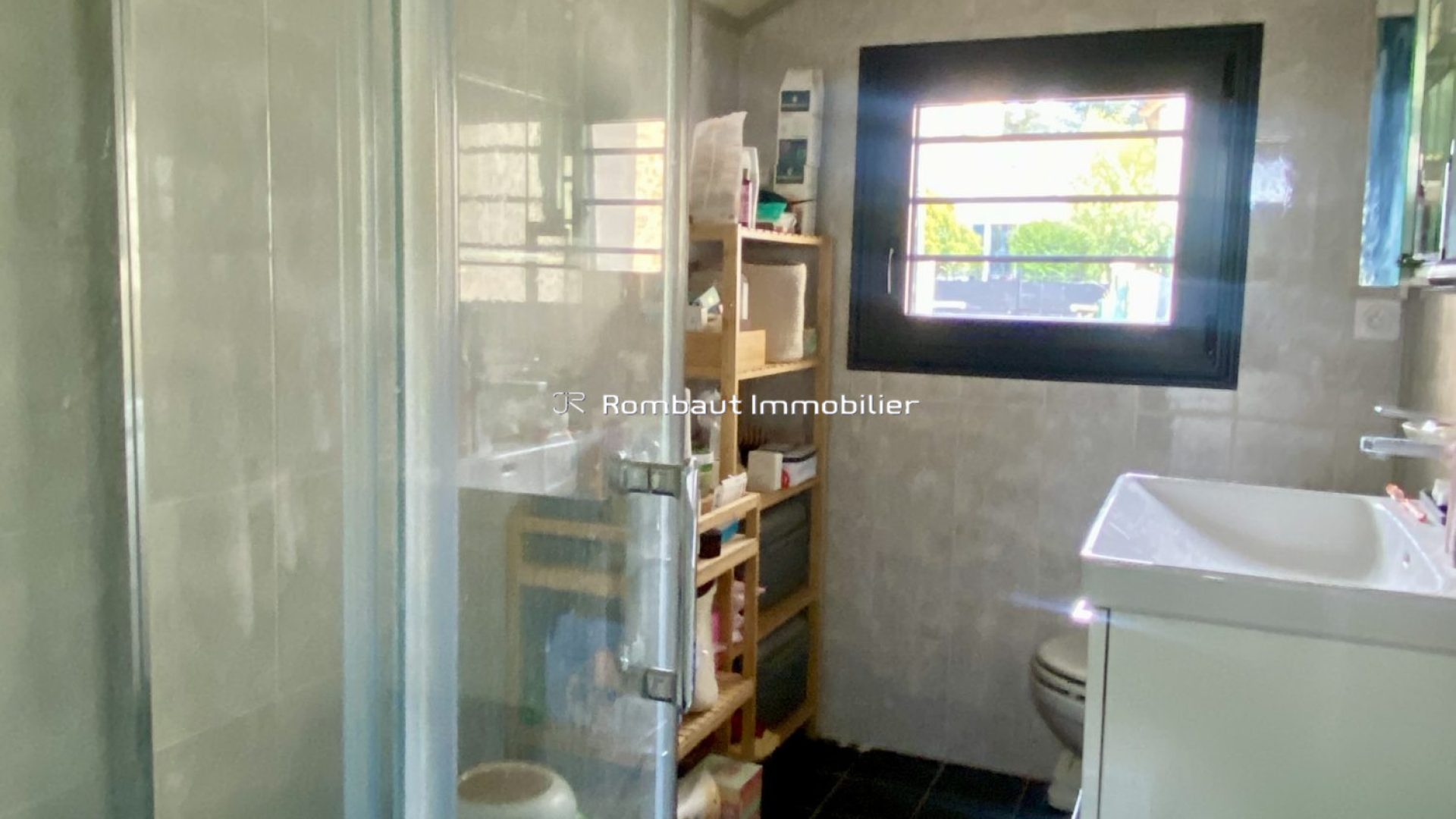 1775147296_VM3060_12_original