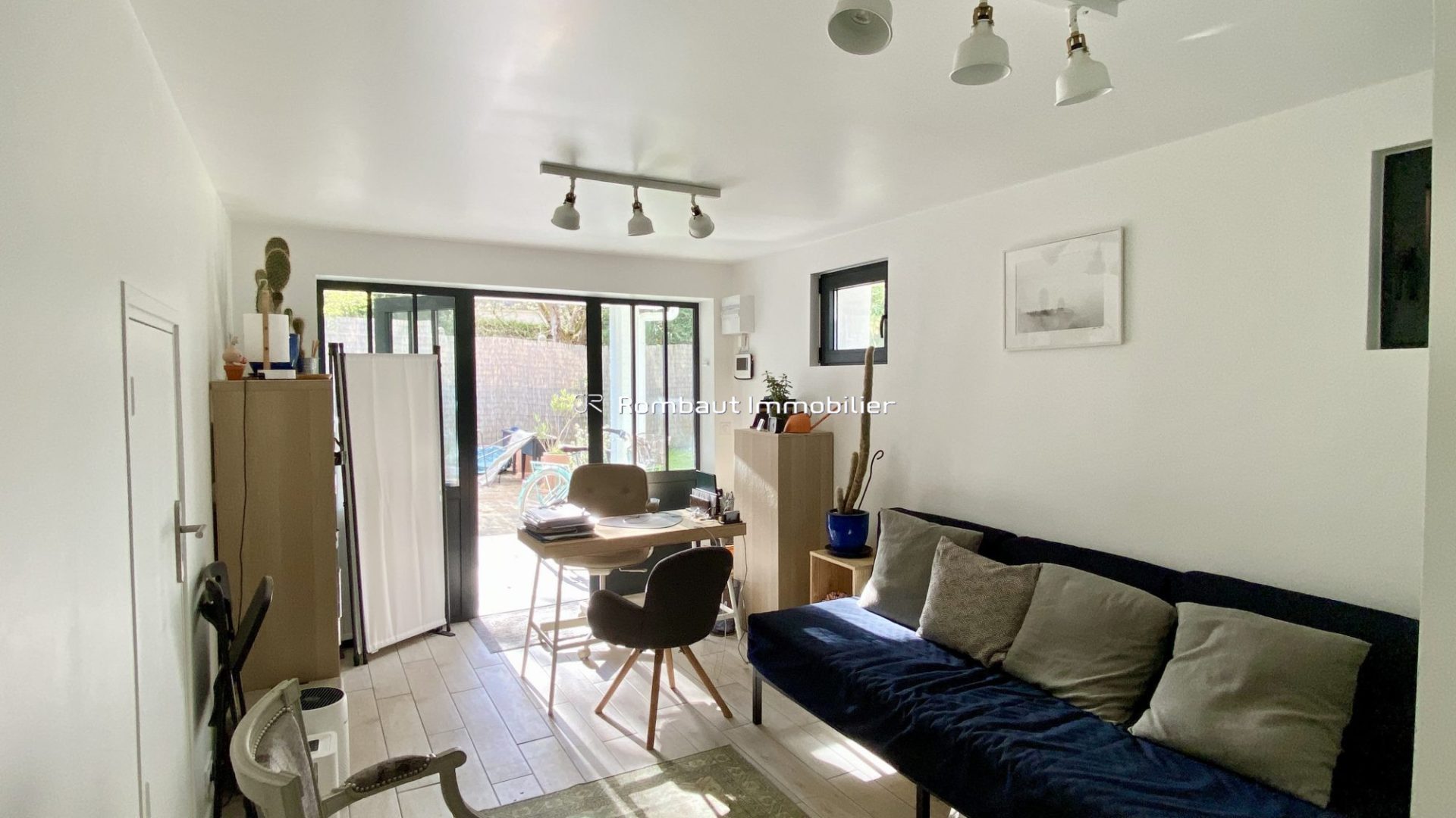 1775147390_VM3060_14_original