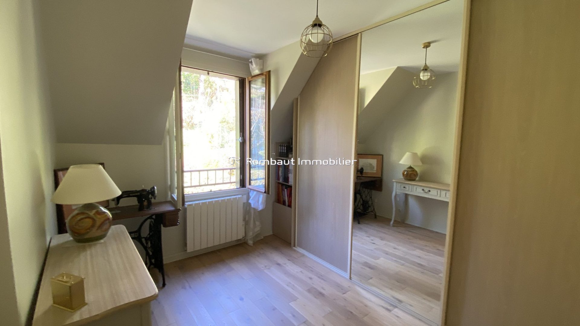 1775645957_VM3049_21_original