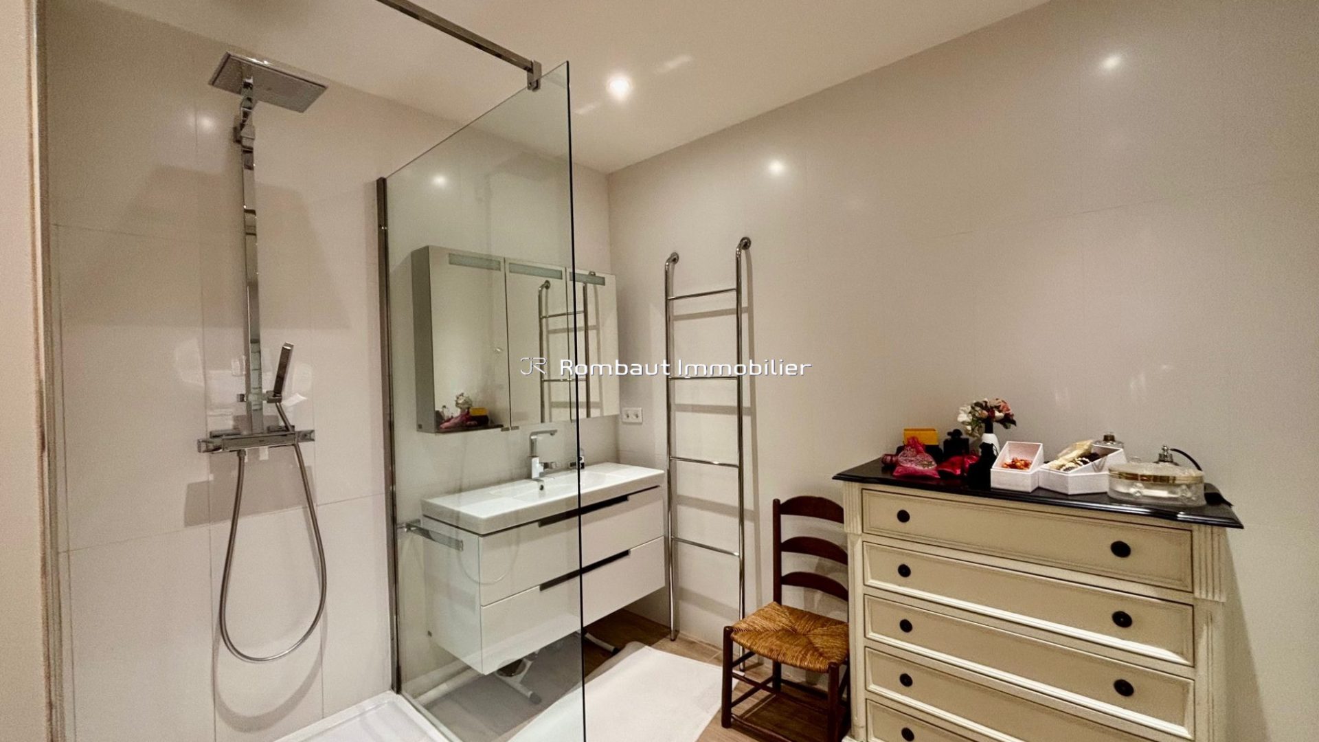 1775923031_VA6359_4_original